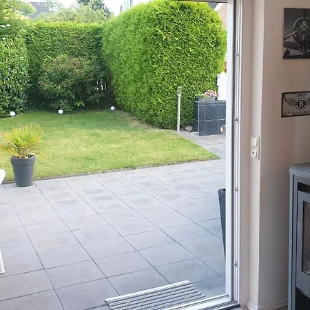Luxusferienhaus, Stylisch, Modern, Schick Mit Garten, Kamin Und 2 Schlafzimmern, 3 Wc * Lubeca