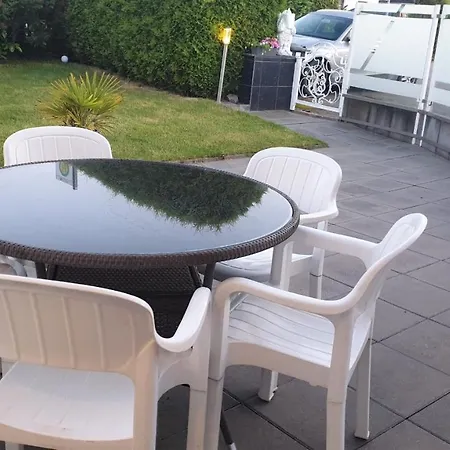 Сasa de vacaciones Luxusferienhaus, Stylisch, Modern, Schick Mit Garten, Kamin Und 2 Schlafzimmern, 3 Wc *
