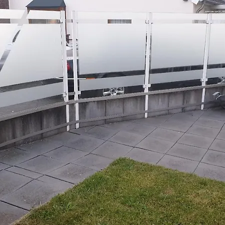 Сasa de vacaciones Luxusferienhaus, Stylisch, Modern, Schick Mit Garten, Kamin Und 2 Schlafzimmern, 3 Wc Lubeca