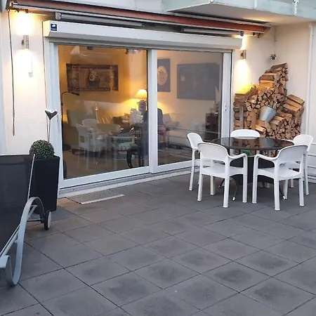 Сasa de vacaciones Luxusferienhaus, Stylisch, Modern, Schick Mit Garten, Kamin Und 2 Schlafzimmern, 3 Wc