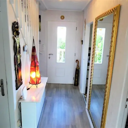 Luxusferienhaus, Stylisch, Modern, Schick Mit Garten, Kamin Und 2 Schlafzimmern, 3 Wc * Lubeca