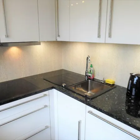 Luxusferienhaus, Stylisch, Modern, Schick Mit Garten, Kamin Und 2 Schlafzimmern, 3 Wc Lubeca