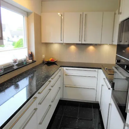 Сasa de vacaciones Luxusferienhaus, Stylisch, Modern, Schick Mit Garten, Kamin Und 2 Schlafzimmern, 3 Wc *